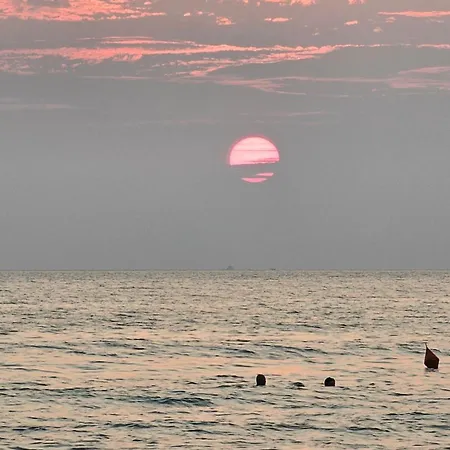 Golden Lägenhet Durrës