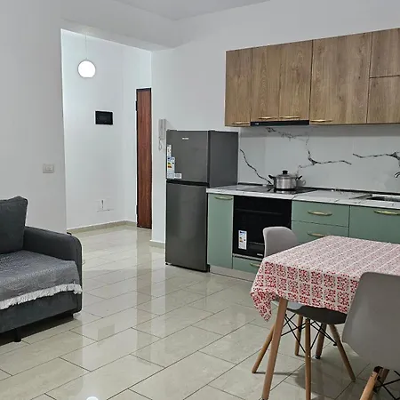 Golden Apartment *